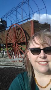 It's big! World's Biggest Covered Wagon